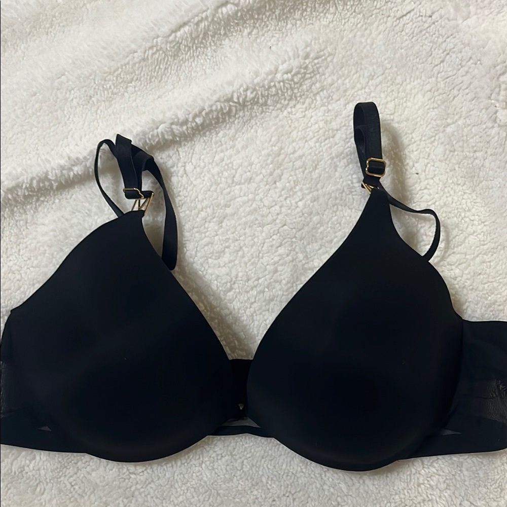 Victoria's Secret Black Very Sexy Push-up Bra with Molded Cups Like New